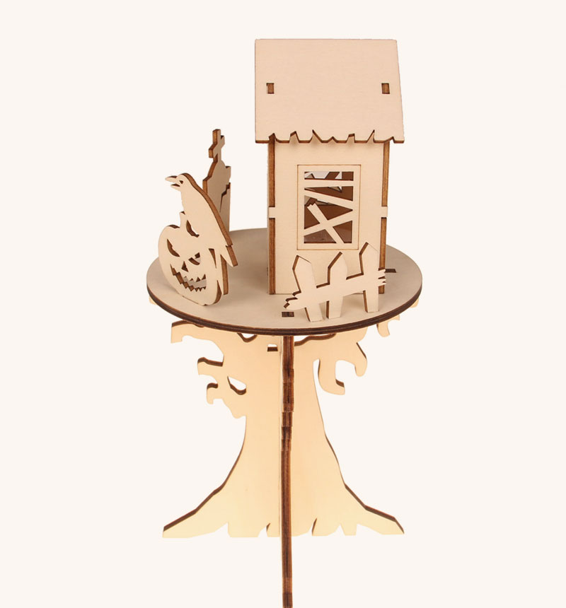 HY-E600548-1A Halloween tree house