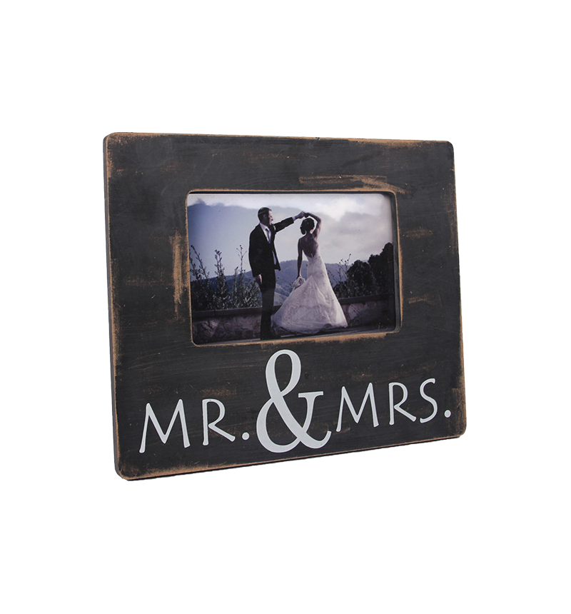 HY-E44252 Dark brown photo frame
