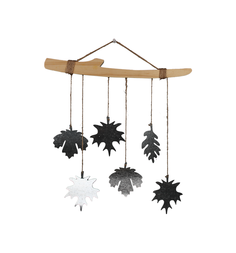 HY-E70335-1 Iron Maple Leaf Ornament